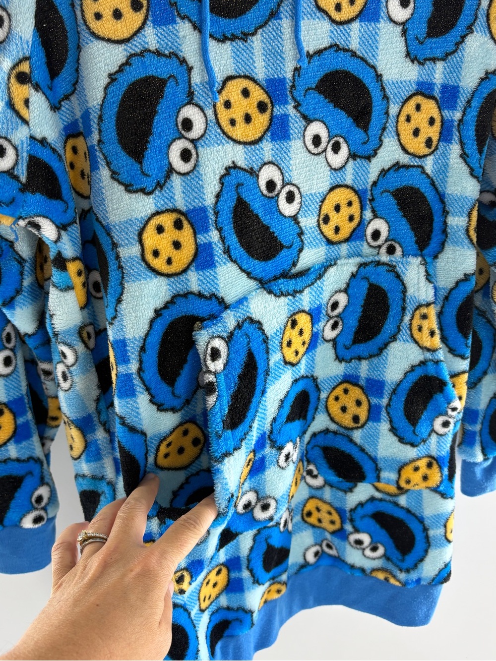 Sesame Street Cookie Monster Blue Fleece oversized Hoodie with Hood Eyes - Picture 7 of 7